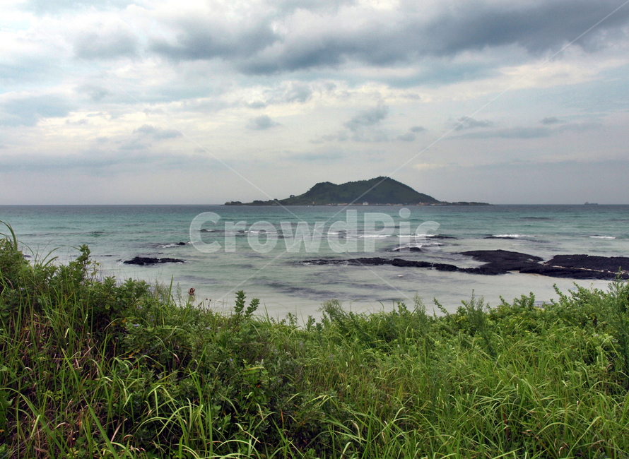 협재해수욕장,비양도,바다,제주,올레14코스,올레길,자연,풍경,nature,landscape,한국자연풍경,한국자연경관,korea nature landscape,제주도,jeju,jeju island,outdoors,옥외,land,땅,ocean,대양,water,물,sea,shoreline,해안선,coast,연안