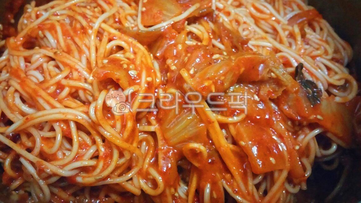 비빔국수,소면,음식,요리,식사,면요리,면,면류,비빔면,비빔,양념,김치,배추김치,야식,국수,noodle,food,식재료,cook,meal,dish,분식,시장음식,시장,양념장,김치비빔국수