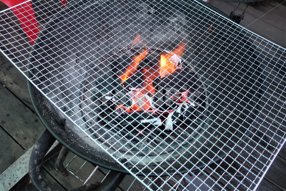 캠핑,숯불,바비큐,석쇠,화력,점화,참숯,화로,불판,가열