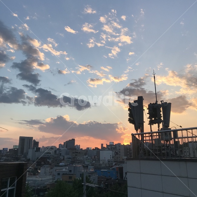 노을,하늘,구름,맑음,sky,cloud,빛,배경화면,날씨,휴식,자연,바탕,옥상,집,실사,야경,도시,건물