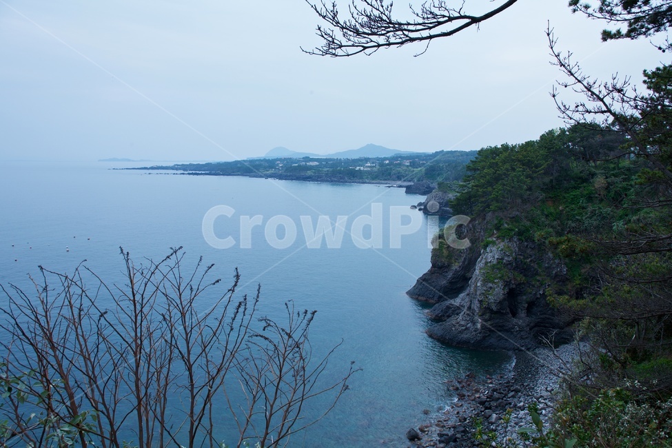 제주도,jeju,바닷가,현무암,화산석,바다,바닷물,하늘,푸른,풍경,자연,풍경,nature,landscape,제주도,jeju,jeju island,water,물,outdoors,옥외