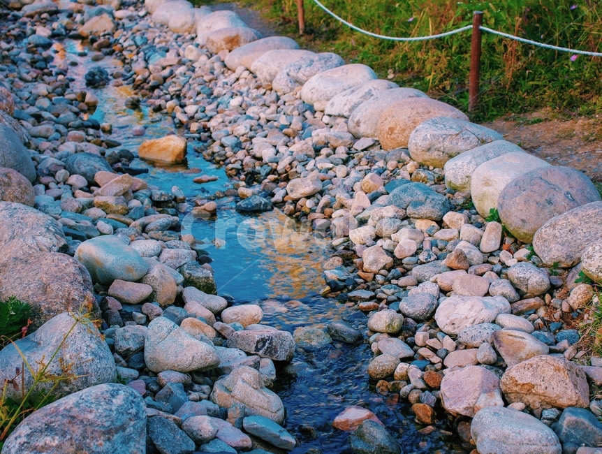 해질녘,강물,돌,강,자연,푸름,자연,풍경,nature,landscape,rubble,파편,dirt road,흙길,road,도로,gravel,자갈