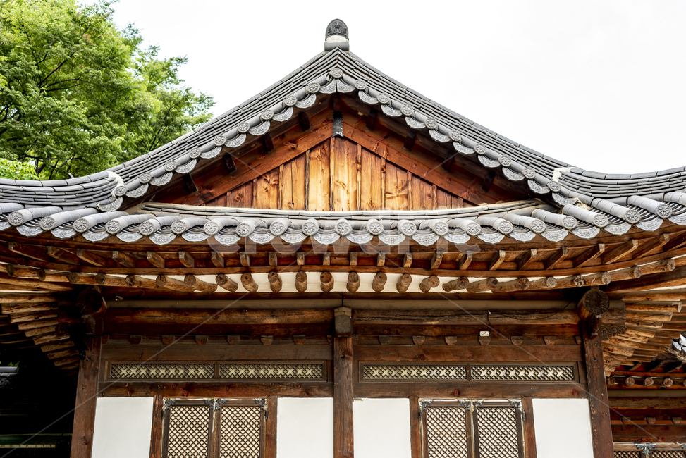 길상사,한옥,지붕,사찰,나무,한국전통,한국문화,korean traditional,korean culture,건축물,건물외관,exterior,building,structure,architecture,construction