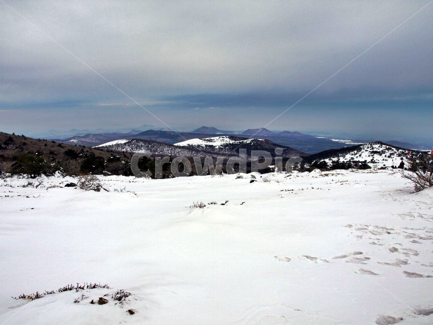 어리목,한라산,제주도,겨울,설산,설경,눈,오름,겨울,계절,winter,season,자연,풍경,nature,landscape,outdoors,옥외,mountain,산,plateau,고원
