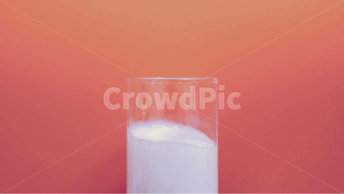 감성,색감,우유,거품,유리컵,유리잔,배경,감성사진,컬러,투명,코랄,coral,pink,분홍,핑크,음료수,drink,beverage,색깔,색상,색채,색감,color sense,color sensitivity,feeling of color