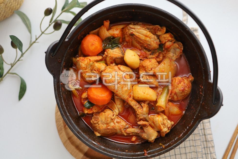 meal,Chicken stirfried stew dish,Chicken doritang,plate,cooking,Dak bokkeumtang,food