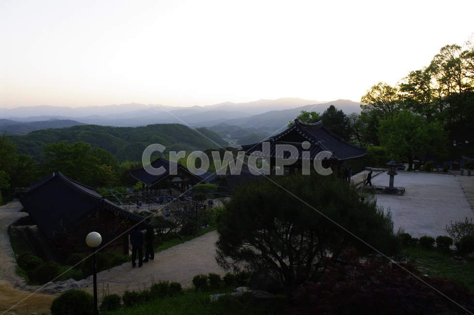 부석사,사찰,건축,전통건축,traditional,전통,기와지붕,풍경,산,자연,풍경,nature,landscape,한국자연풍경,한국자연경관,korea nature landscape,한국전통,한국문화,korean traditional,korean culture,person,사람,human,인간,outdoors,옥외