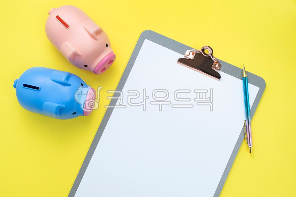 note,blank,education,piggy bank,document,memo,Page,office,clipboard,burial ground,copy space,pen,alarm,Retack,write,finance economy,business,Notebook,individual,emptied,pencil,saving,diary,account book,finance
