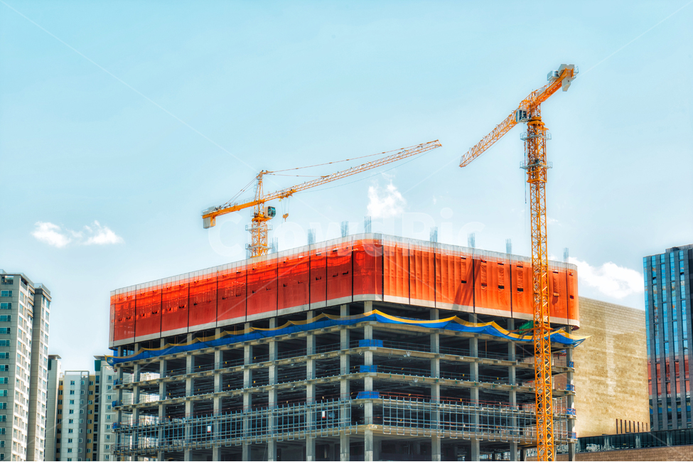 건설현장,신축현장,도시,비즈니스,크레인,산업,모던,구름,하늘,파란색,주황색,노란색,플레이트,건축,개발,기술자,엔지니어,프레임,신도시,건물,city,business,construction,crane,도시,풍경,city,landscape,산업,industry,industrial,건설업,건축업,construction industry,construction crane,건설 크레인