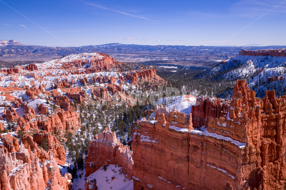 famous,america,bryce,brycecanyon,brycecanyonnationalpark,canyon,erosion,geology,hoodoo,landmark,landscape,national,nature,orange,park,red,rock,scenic,sky,snow,southwest,tourism,usa,utah,view,미국,유타,브라이스캐년,눈,겨울,자연,산