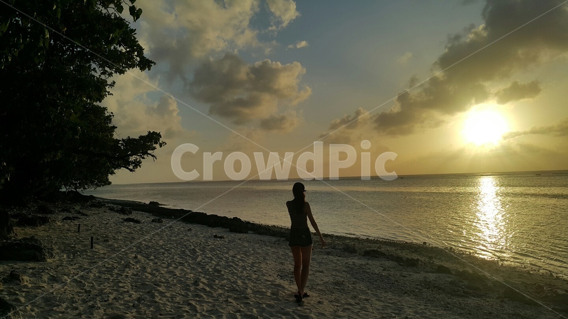 바다,석양,노을,그림자,실루엣,새벽,동트기전,사이판,아침,해변,바다,beach,sea,여성,여자,woman,female,lady
