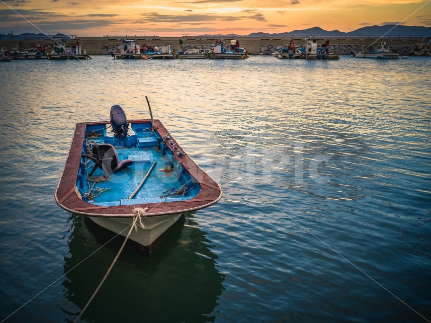 바다,배,풍경,물,노을,석양,sea,ocean,beach,ship,sunset,교통,교통수단,traffic,transportation,vehicle,차량,watercraft,선박