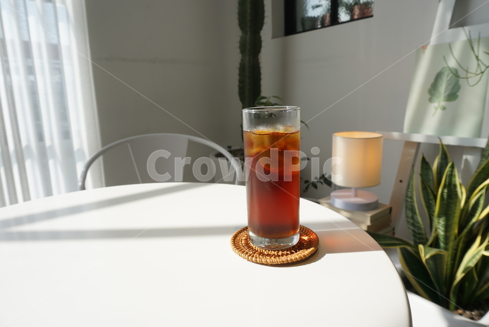 drink,beverage,마실것,glass,유리,coffee,커피,아이스아메리카노,teatime,햇살,음료수,drink,beverage,커피,카페,coffee,cafe