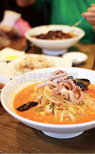 짬뽕,면발,해물짬뽕,삼선짬뽕,food,음식,식사,noodle,중화요리,meal,점심,저녁,그릇,dish,국물요리,면요리,낙지,낙지짬뽕
