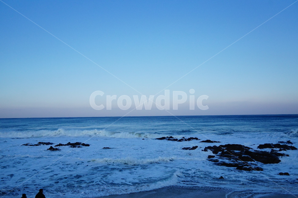 겨울바다,파도,하늘,파랑,바위,겨울,추움,자연,풍경,nature,landscape,promontory,곶,ocean,대양,water,물,outdoors,옥외,sea,바다