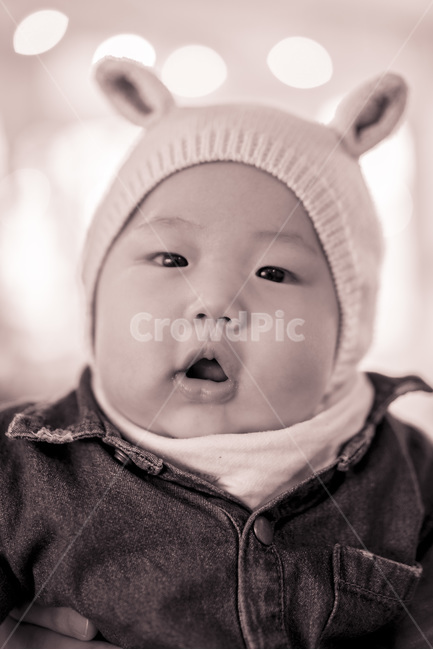 조카,아기,백일,가족,흑백사진,사람,인물,인간,human,person,영유아,아기,애기,아이,infants,baby