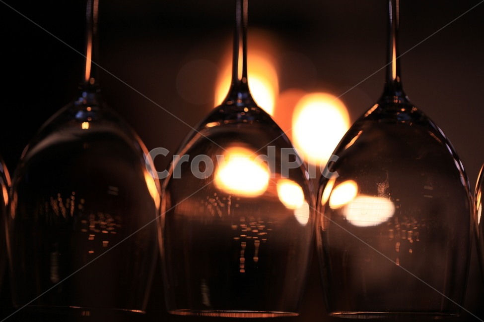 유리잔,와인잔,빛,유리,glass,포도주잔,drink,음주,사물,물건,오브젝트,thing,object,matter