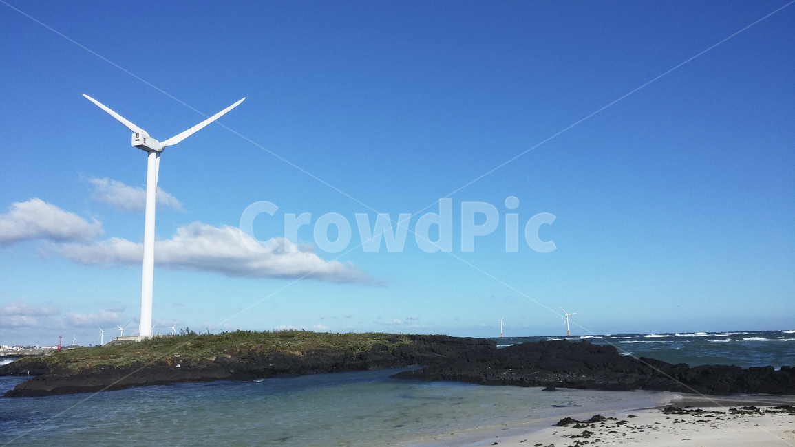 풍경,하늘,바다,구름,제주도,풍력발전,ocesn,sea,sky,cloud,야외,outdoor,water,landscape,해안선,대양,섬,jeju,island,nature,에너지산업,energy industry