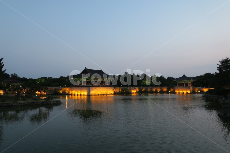경주,안압지,야경,풍경,자연,야경,밤,풍경,nightscape,night,landscape,한국전통,한국문화,korean traditional,korean culture,랜드마크,landmark,tourist attraction,한국랜드마크,한국관광지,한국명소,korea landmark,korea tourist attraction,건축물,건물외관,exterior,building,structure,architecture,construction