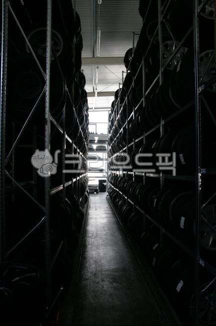 tire warehouse,storage,warehouse,inside,tire,Auto parts warehouse,building