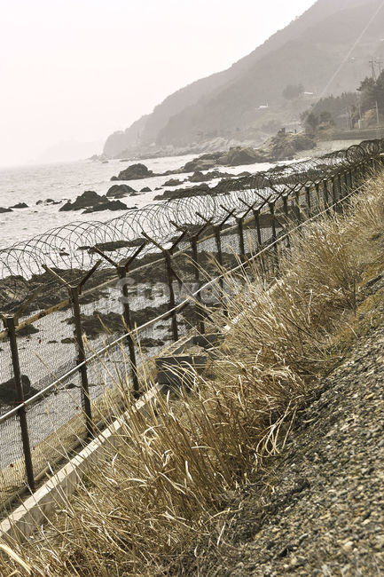 nature,자연,outdoors,해안철책,바다,sea,water,ocean