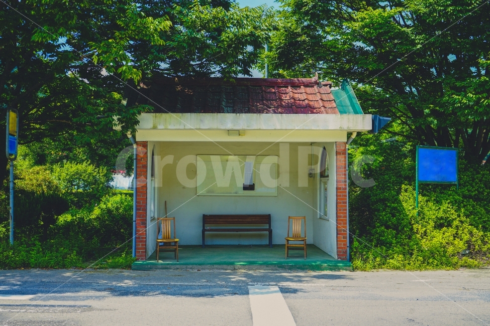 감성사진,교통,풍경사진,버스,정류장,여름,가을,교통,교통수단,traffic,transportation,감성,sensible,feeling,nature,자연,outdoors,옥외,building,건물,rural,농촌