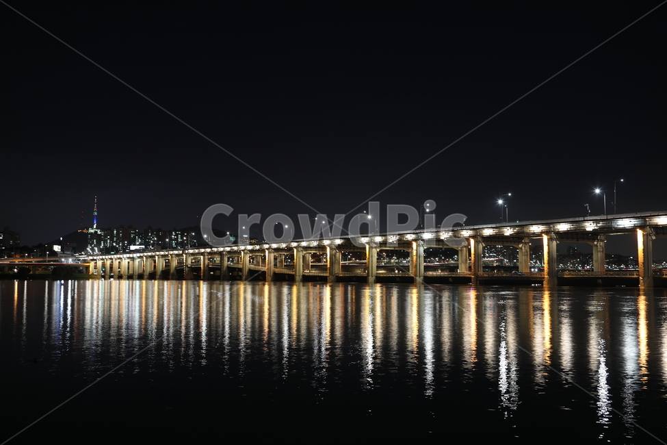야경,한강,서울,도시,불빛,반영,nightview,seoul,city,lights,reflection,반포대교,잠수교,야경,밤,풍경,nightscape,night,landscape,도시,city,water,물,waterfront,워터 프론트,building,건물