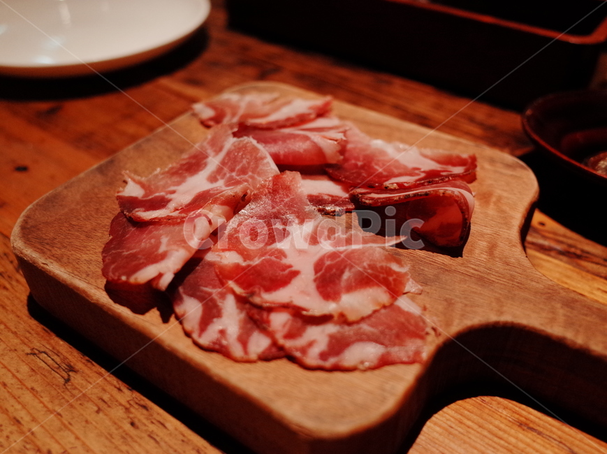 고기,생햄,햄,하몽,베이컨,음식,식재료,요리,food,cook,meal,dishes,food reserves