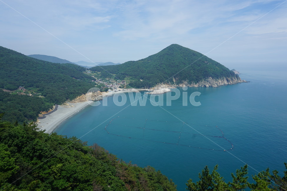 거제도,풍경,산과바다,청량,맑음,자연,풍경,nature,landscape,한국자연풍경,한국자연경관,korea nature landscape,outdoors,옥외,land,땅,shoreline,해안선,water,물,sea,바다,ocean,대양,promontory,곶,coast,연안