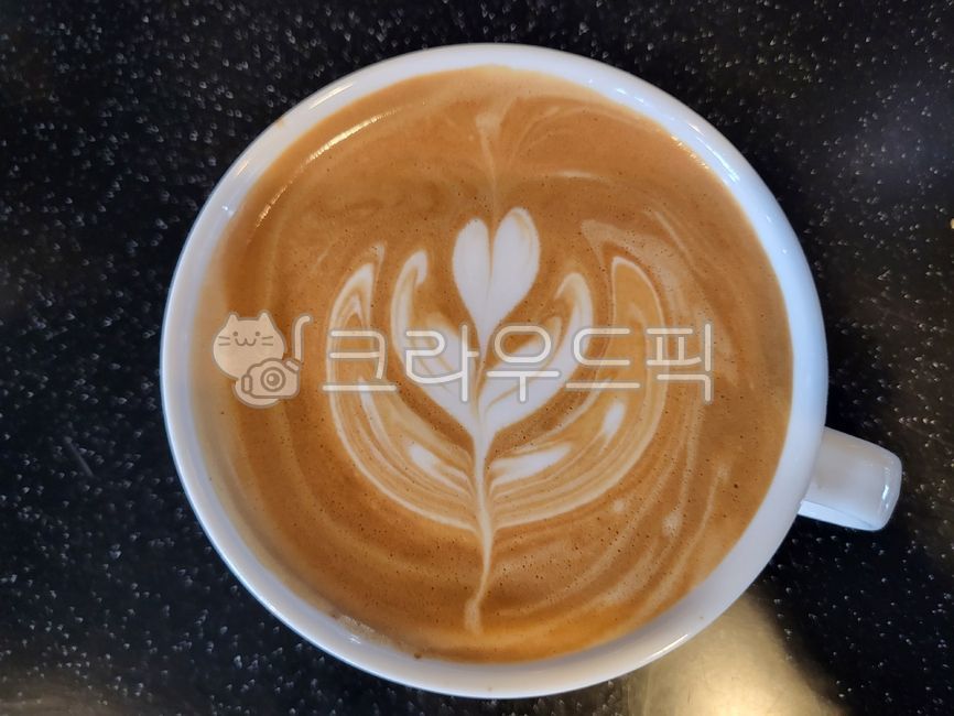 라떼아트,3단하트,라떼아트밀어넣기,라떼,하트,커피,음료,coffee