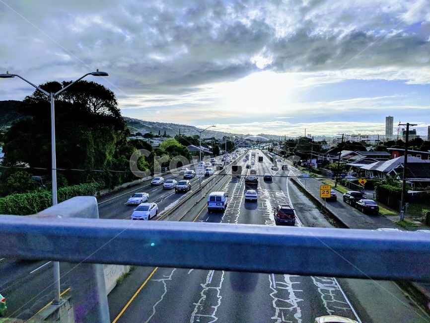 road,도로,freeway,고속도로,hawaii,sky,cloud,다리,bridge,mccully,highway,외국,달리는차들,cars,하늘,해외