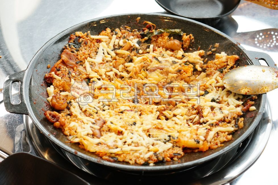 meal,Webfoot octopus,Burning taste,dish,fried rice,Cheese Fried Rice,Stirfried Octopus,Octopus,direct fire,food