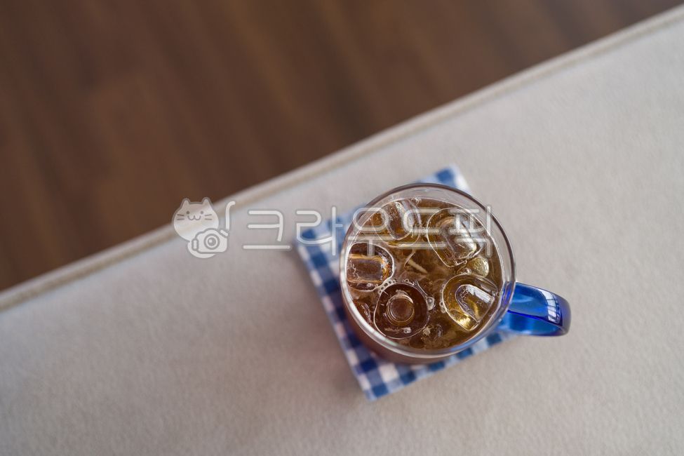 커피,아이스아메리카노,아이스커피,홈카페,컵,cup
