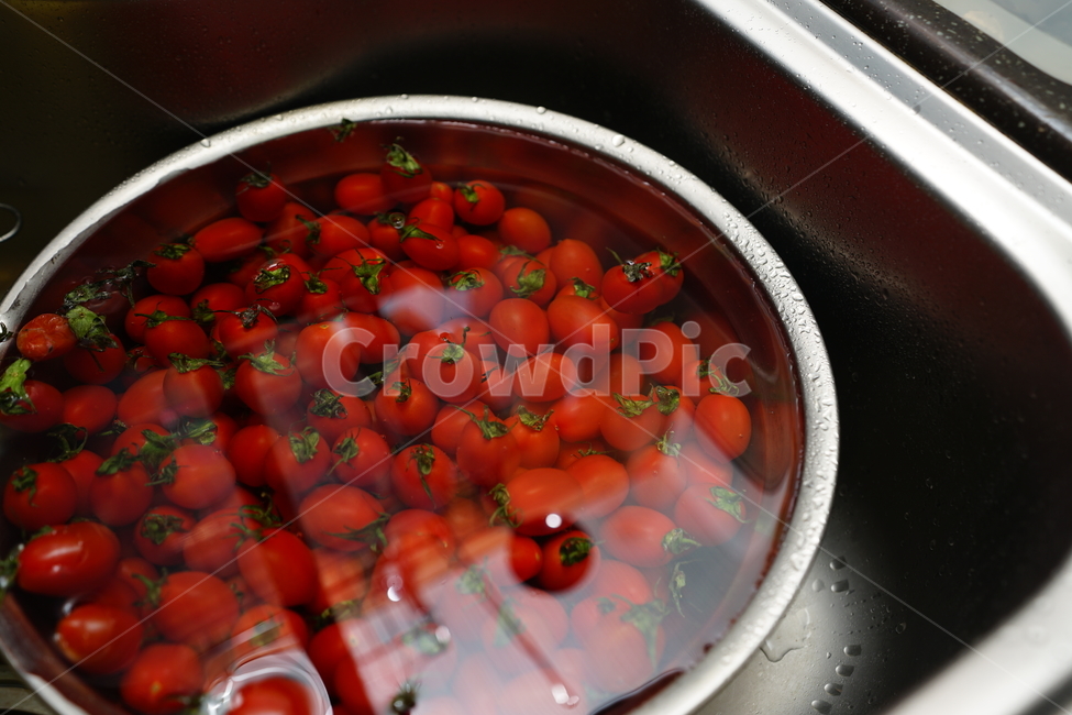 	방울토마토,토마토,색감,레드,과일,야채,건강,건강식,빨강,음식,간식,디저트,후식,음식,식재료,요리,food,cook,meal,dishes,food reserves,채소,야채,vegetables