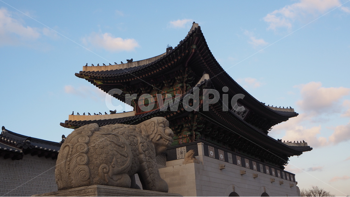 경복궁,한국,하늘,구름,해태,기와,전통,건축,디자인,해질무렵,전통건축물,건축물,조선,대한민국,광화문,종로,일상,색감,emotion,daily,sensible,feeling,healing,snap,스냅,landscape,감성사진,한국전통,한국문화,korean traditional,korean culture,랜드마크,landmark,tourist attraction,한국랜드마크,한국관광지,한국명소,korea landmark,korea tourist attraction,건축물,건물외관,exterior,building,structure,architecture,construction