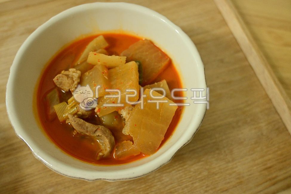 한식,찌개,국요리,찌개요리,돼지고기요리,돼지고기무찌개,무요리,한식요리,가을요리