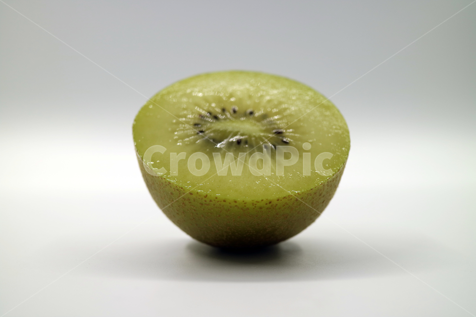 키위,골드키위,열대과일,과일,음식,식품,식재료,요리재료,음식재료,신선한,슬라이스,과육,오브젝트,누끼,음식,식재료,요리,food,cook,meal,dishes,food reserves,과일,열매,fruit,누끼,remove background