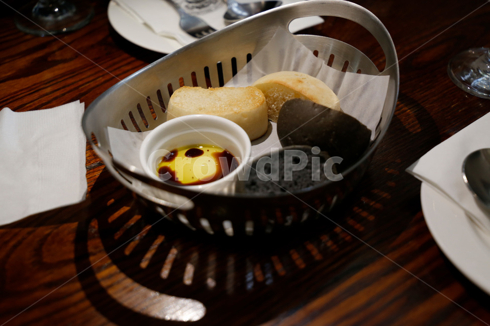 식전빵,올리브오일,발사믹,오일,식전,빵,bread,food,meal,cook,dishes,요리,음식,에피타이저,빵,bread