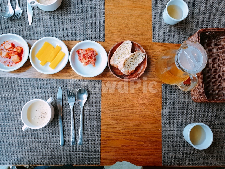 기다림,만남,약속,레스토랑,점심,음식,식재료,요리,food,cook,meal,dishes,food reserves