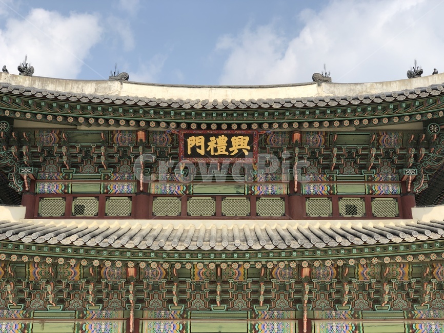 한국,서울,경복궁,한옥,기와집,기와,건축물,한국건축물,동양건축물,문화유산,궁,고궁,korea,korean,한국전통,한국문화,korean traditional,korean culture,랜드마크,landmark,tourist attraction,한국랜드마크,한국관광지,한국명소,korea landmark,korea tourist attraction