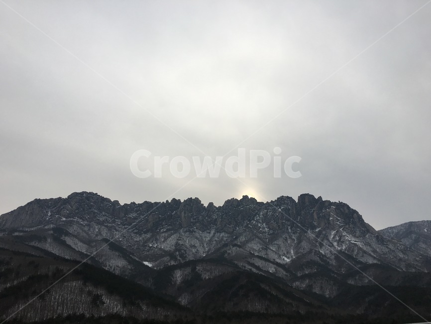 겨울산,산,해오름,해,해돋이,해질녘