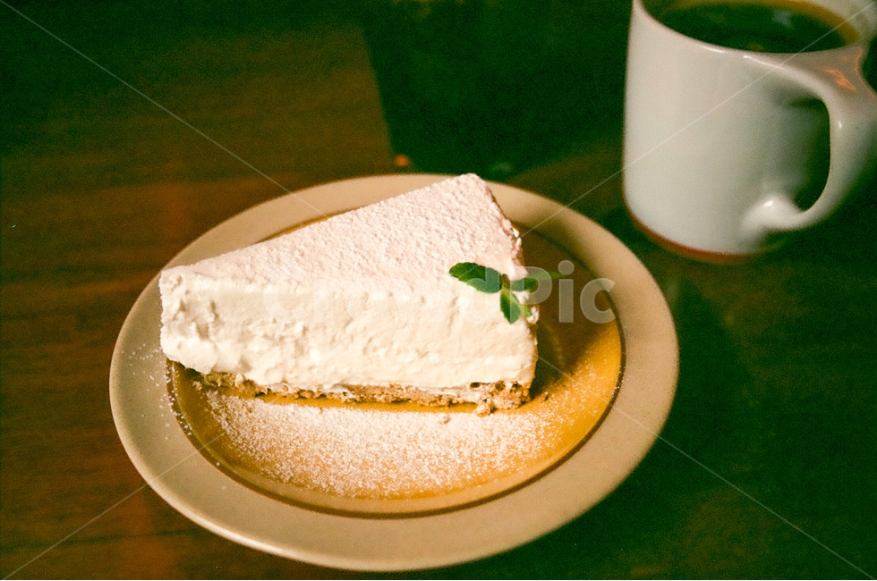 음식,케이크,디저트,food,cake,dessert,빵,bread,그릇,plating