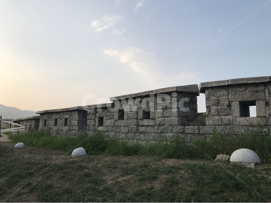하늘,돌담,담,회색,일상,한국전통,한국문화,korean traditional,korean culture,건축물,건물외관,exterior,building,structure,architecture,construction