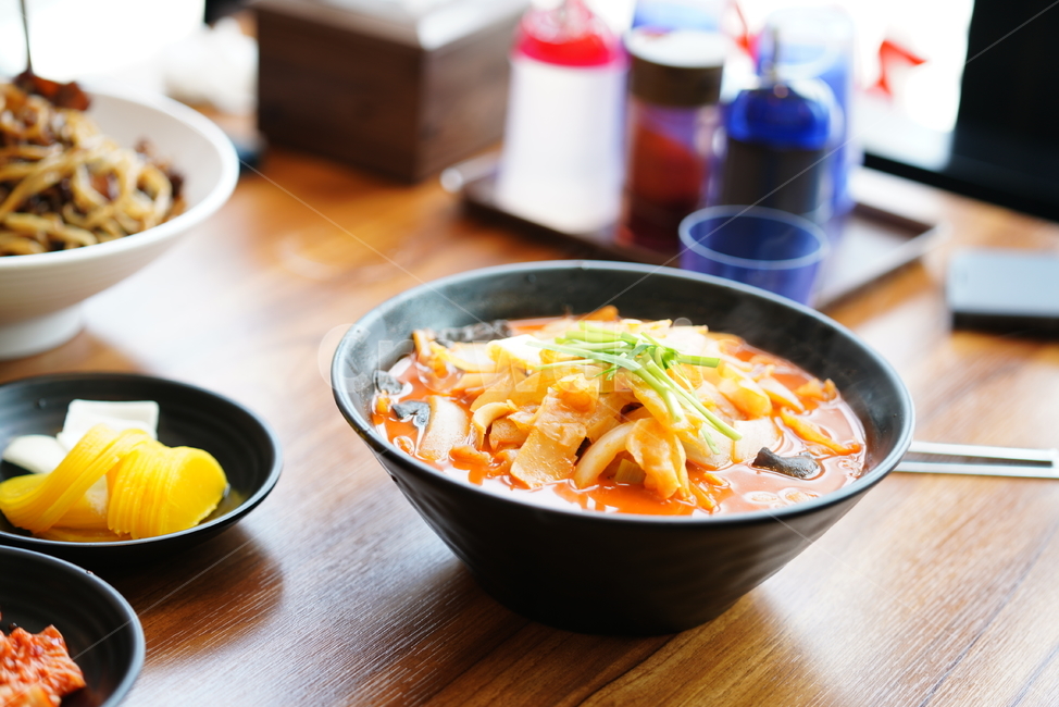 짬뽕,면,그릇,중식,음식,국물,먹거리,식사,meal,bowl,사발,dish,요리,food,음식,식재료,요리,food,cook,meal,dishes,food reserves,중식,중국음식,중화요리,chinese food,chinese dishes,chinese meal,chinese cook