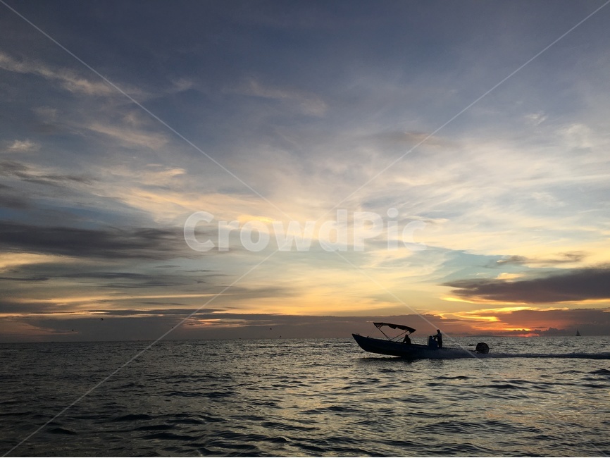 필리핀,보라카이,석양,노을,바다,저녁,동남아,sunset,풍경,풍광,배경화면용,물,파도,물결,자연,풍경,nature,landscape,교통,교통수단,traffic,transportation,outdoors,옥외,watercraft,선박,vehicle,차량