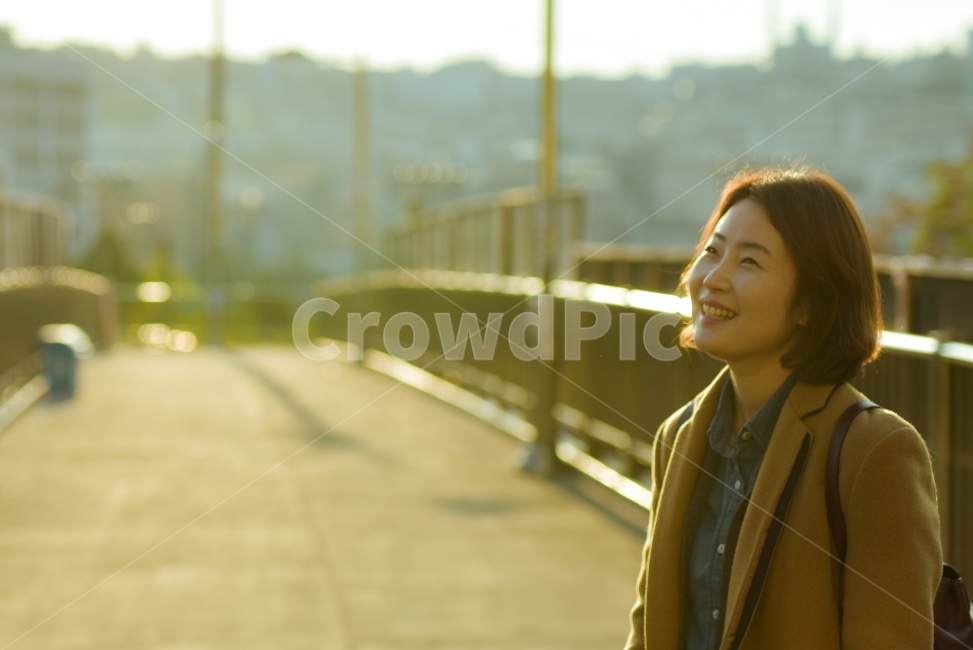 서울,노을,일몰,가을,겨울,따듯함,모델,인물사진,사람,인물,인간,human,person,얼굴표정,facial expression,face,여성,여자,woman,female,lady,감정표현,기분,feeling,emotion,감성,sensible