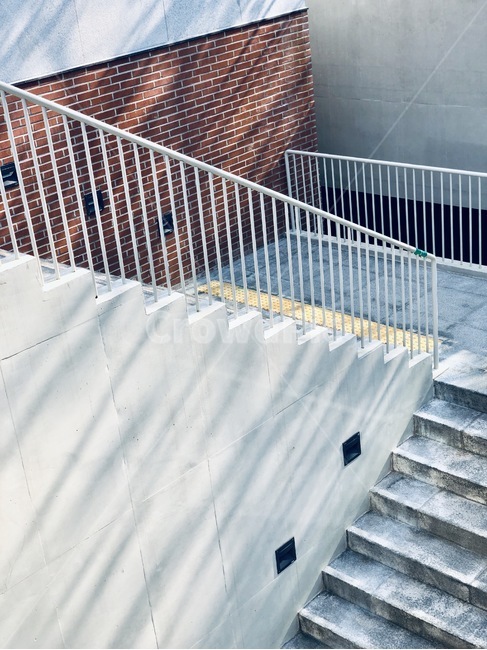 banister,railing,난간,handrail,빛,햇빛,계단