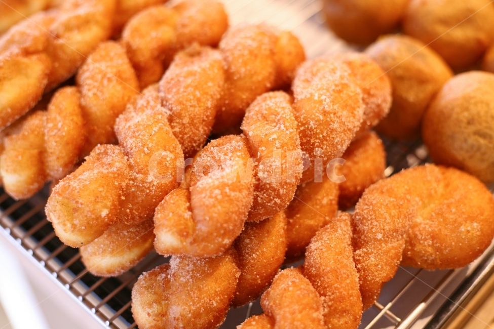 음식,요리,빵,간식,꽈배기,제빵,감성사진,커피,카페,제과점,빵집,bread,cafe,coffee,sweet,warm,따뜻함,바삭바삭,바삭,dish,food,cook,디저트,dessert,아웃포커싱,음식,식재료,요리,food,cook,meal,dishes,food reserves,빵,bread