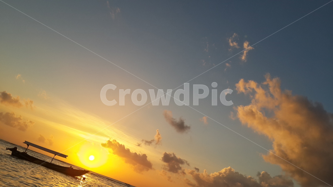 인도네시아,발리,해변,석양,일몰,해변석양,바다석양,황혼,바다,배,indonesia,bali,balisunset,발리석양,dusk,twilight,sea,ship,대양,ocean,boat,보트,sunset,nature,자연,light,sunlight,햇빛,sky,cloud,clouds,구름,하늘,붉은하늘,redsky,자연,풍경,nature,landscape,실루엣,그림자,silhouette,shadow,outdoors,옥외,빛,flare,플레어