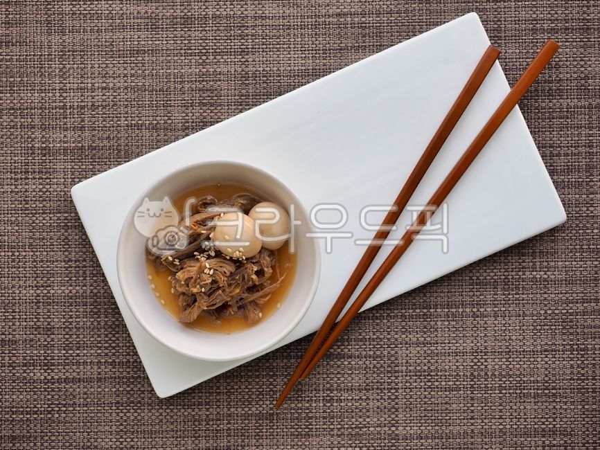 beefsoysauce,beefstew,asianfood,quaileggs,beef dish,soy sauce,sidedish,beef,sauce,quail egg,side dish,beefdish,Korean food,protein,Asian food,Beef,cooking,koreanfood,jangjorim,cuisine,dinner,food,braised beef in soy sauce,meal,background,meat,soysauce